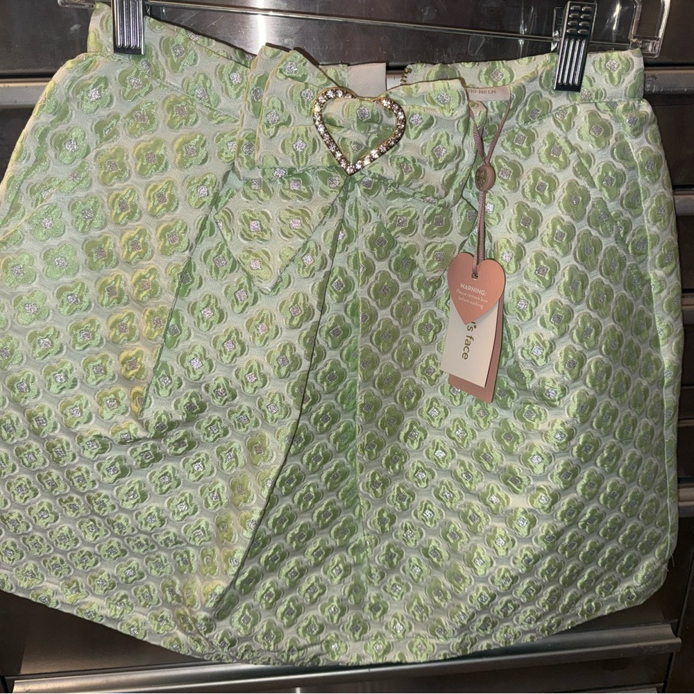Heart-Buckle Jacquard Mini Skirt- Light Green. Size Girls 10-11. Brand New